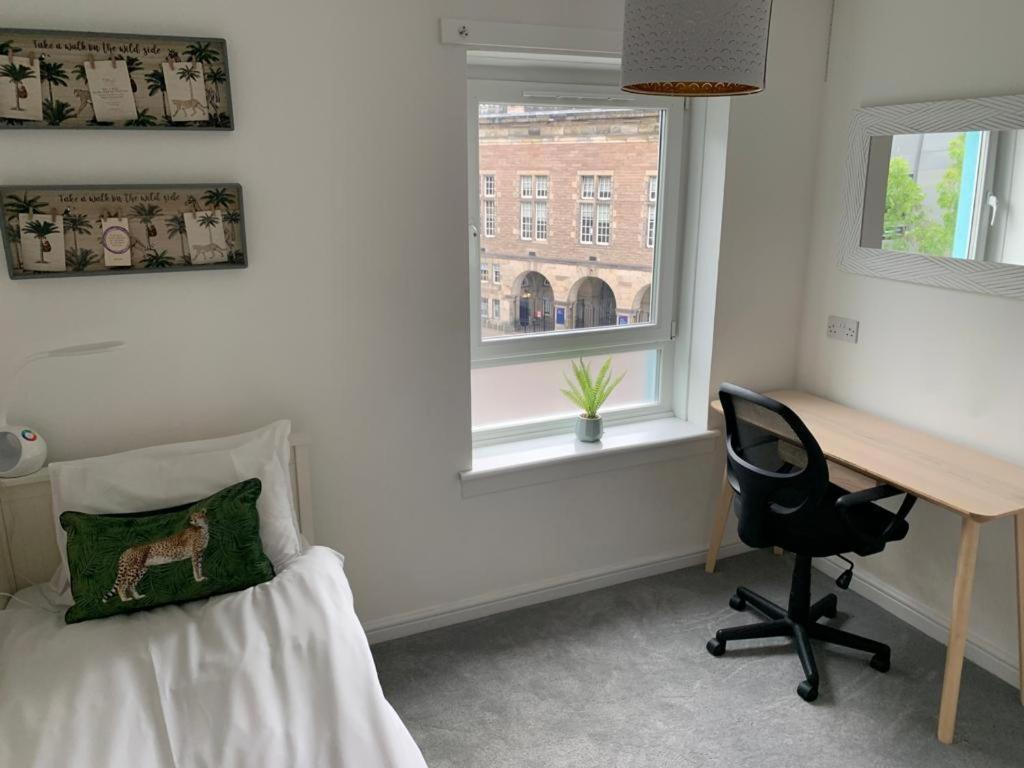 Holyrood Duplex 3- Bedrooms Apartment Edimburgo Esterno foto
